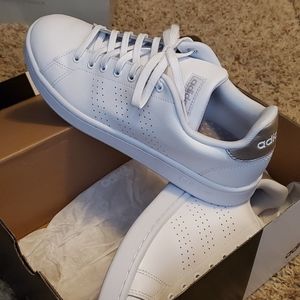 Adidas Advantage womens shoes 10 US